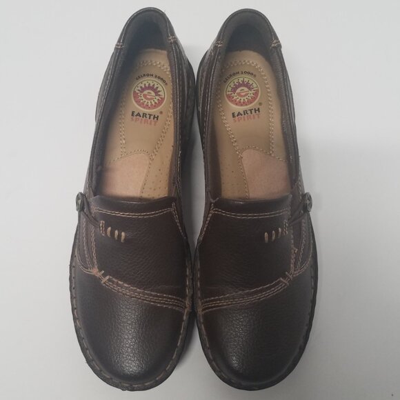 Earth Spirit Brown Pebbled Leather Slip-On Loafers - Picture 4 of 15